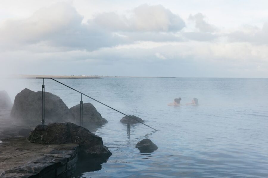 Reykjavik: Sky Lagoon Admission with Transfer - How much time you really need