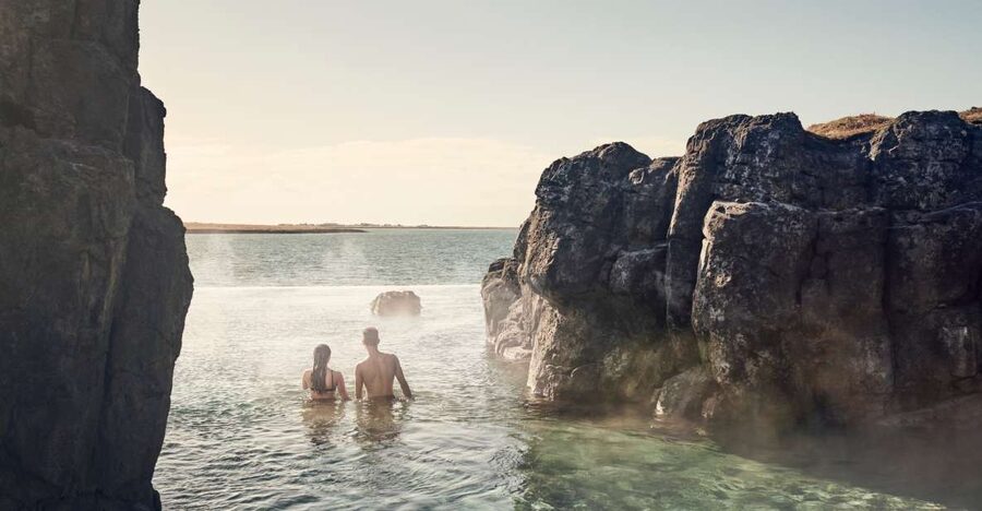 Reykjavik: Sky Lagoon Entrance Pass With 7-Step Spa Ritual - Choosing between Sér and Saman access