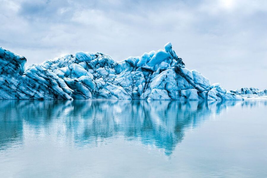Reykjavik: South Coast, Diamond Beach, and Jökulsárlón Tour - Skógafoss, where the water makes its own weather
