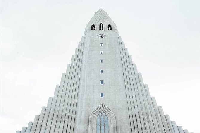 Reykjavik Walking Tour - Walk with a Viking - Meeting at Ingólfstorg and finding the group