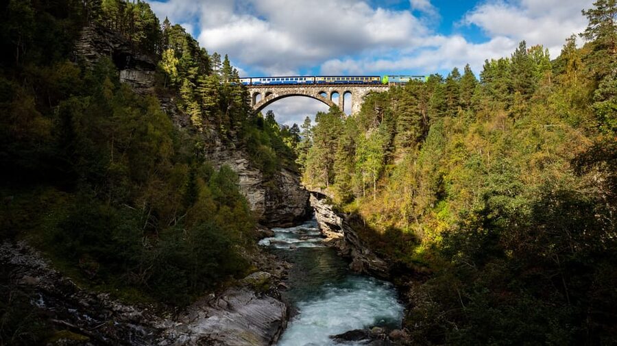 Romsdalen: Rauma Railway Golden Train with Guide - Key points to know before you book
