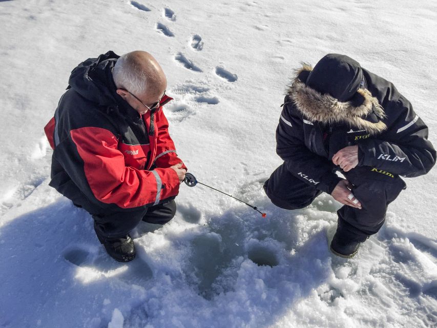 Rovaniemi: Arctic Circle Ice Fishing Experience - The waiting game on the ice