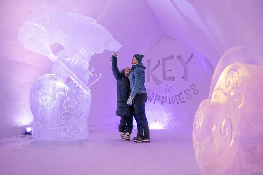 Rovaniemi: Arctic Snow Hotel Tour - The Ice Bar and Ice Restaurant