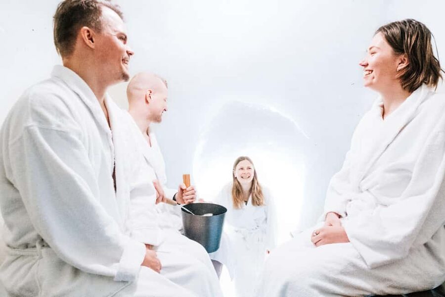 Rovaniemi: Arctic Snow Hotel Tour and Snow Sauna Experience - Five hours, pickups, and the winter schedule