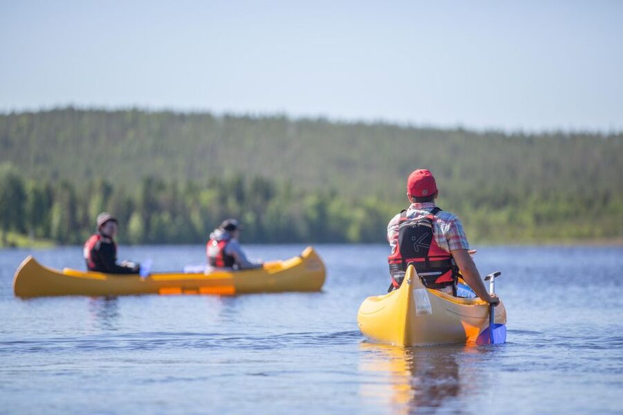 Rovaniemi: Authentic Reindeer Farm & Canoeing - A four-hour outing that joins animals and Arctic water
