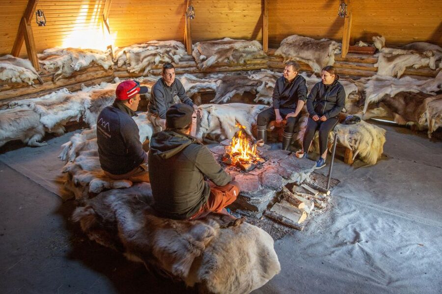 Rovaniemi: Authentic Reindeer Farm & Canoeing - A quiet paddle through Arctic surroundings