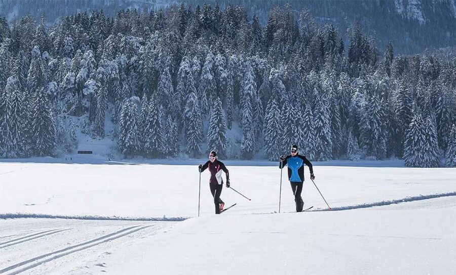 Rovaniemi: Cross Country Wilderness Ski Adventure - Getting fitted with skis and winter clothing