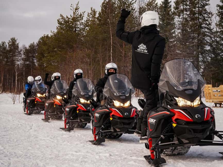 Rovaniemi: Guided Wilderness Snowmobile Safari & Barbeque - Learning the controls with Roman, Jeremy, MG, or MJ