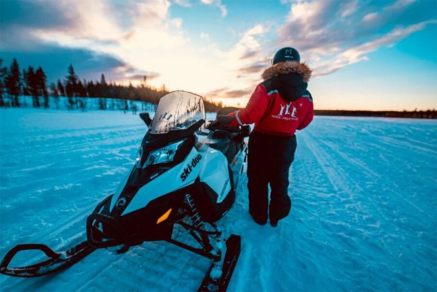 Rovaniemi: Half-Day Snowmobile & Ice Fishing Experience - Timing, Group Rules, and the Small Print