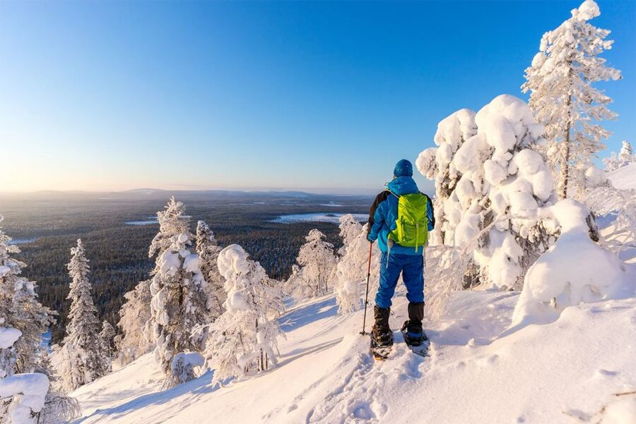 Rovaniemi: Hiking and Snowshoeing Adventure in Lapland - The uphill lookout and time for photographs