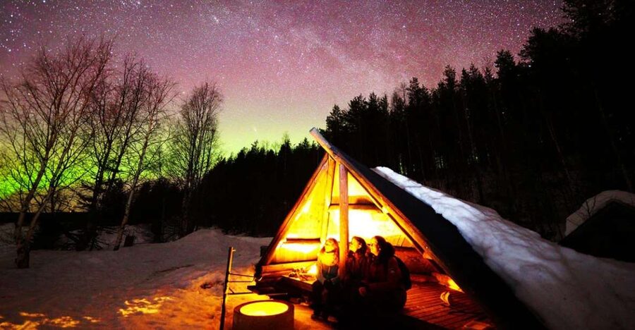 Rovaniemi: Lapland Northern Lights Tour with BBQ - The Arctic wait, with fire and food