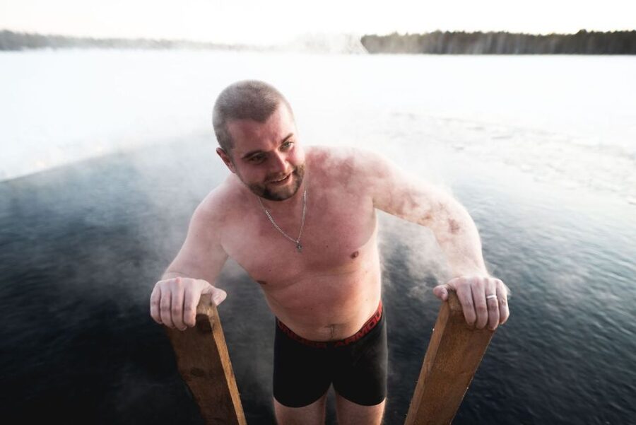 Rovaniemi: Lappish Evening Experience with Dinner - Salmon cooked over an open fire