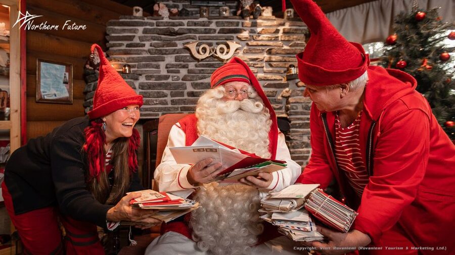 Rovaniemi: Meet Santa Claus, Reindeer Sleigh Ride & Huskies - Santa Claus Village in one carefully timed morning