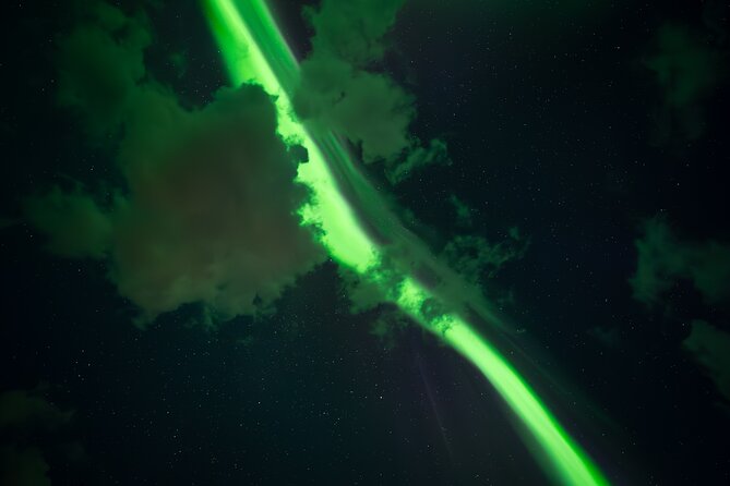 Rovaniemi: Northern Lights Small Group Money-Back Guarantee - Food, warmth, and the small comforts