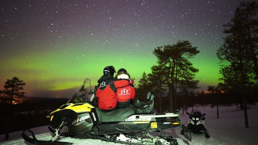 Rovaniemi: Northern Lights Snowmobile Hunt - Why a snowmobile hunt feels different in Rovaniemi