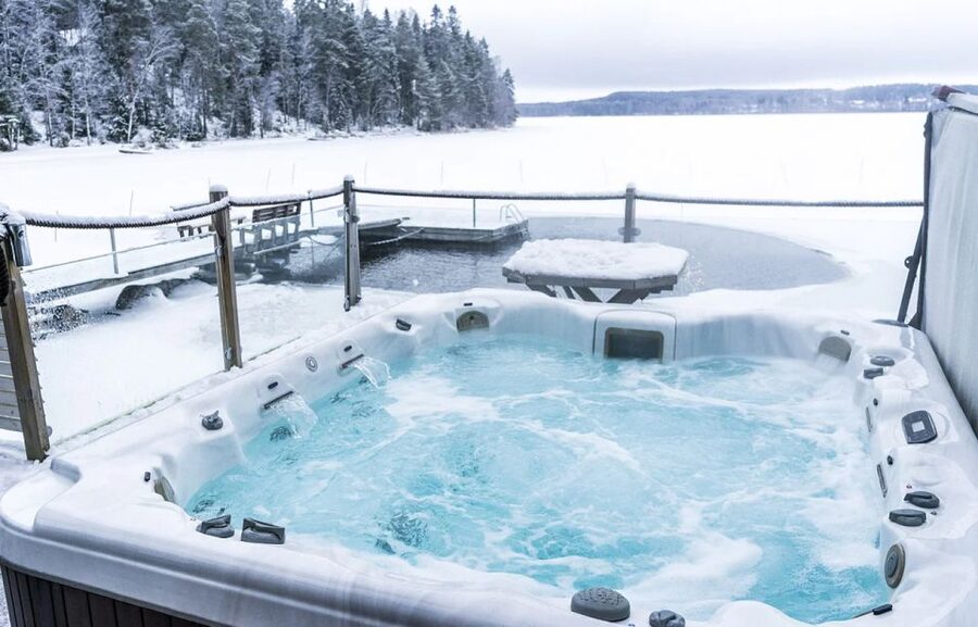 Rovaniemi: Northern Lights Trip with Arctic Sauna & Jacuzzi - Should you book the Rovaniemi sauna and jacuzzi trip?