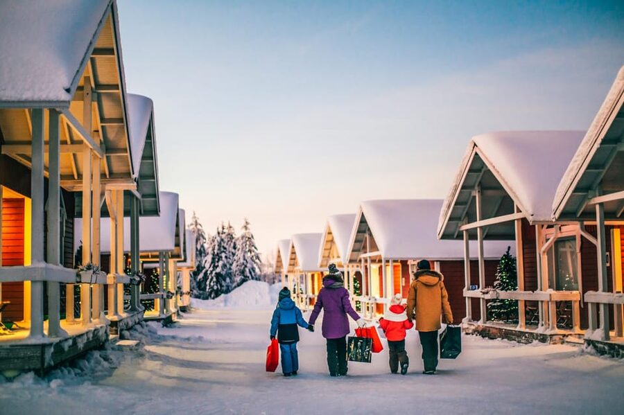 Rovaniemi: Santa Claus Village + Husky & Reindeer Sled Ride - Who will enjoy this most?