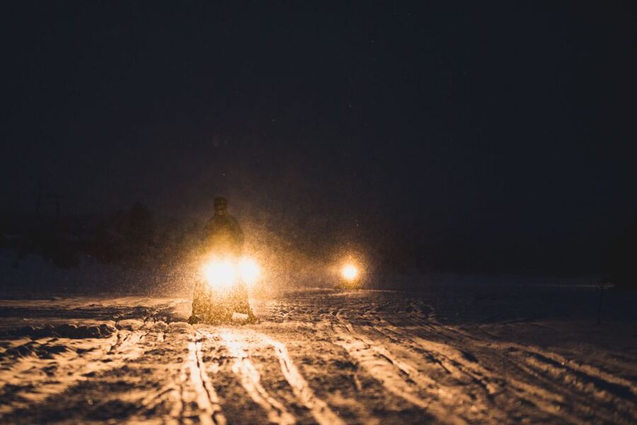 Rovaniemi: Search for Northern Lights Snowmobiling Trip - Sharing a snowmobile or paying for a solo ride