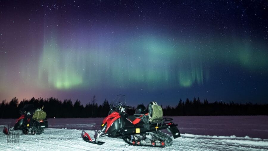 Rovaniemi: Search for Northern Lights Snowmobiling Trip - How the pickup system affects your evening