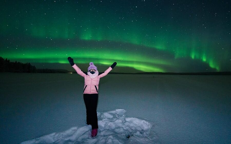 Rovaniemi: Small Group Aurora Hunt-full money back guarantee - The photo session, and what to expect from it