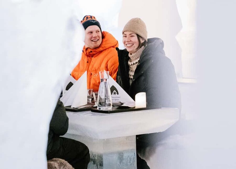 Rovaniemi: Snow Hotel Tour and Ice Restaurant Dinner - Walking through a hotel made of snow