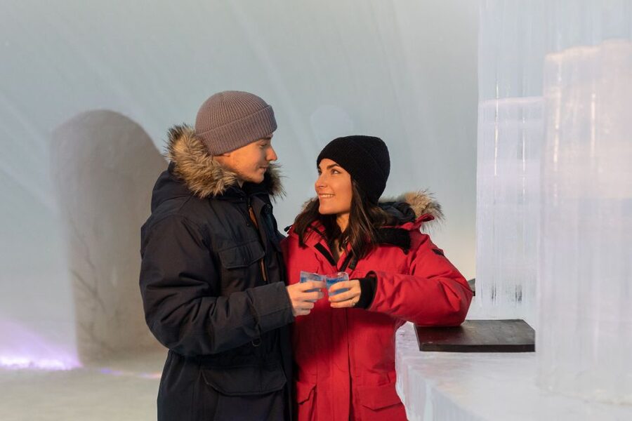Rovaniemi: Snow Hotel Tour with Food by the Fire - What the evening at Arctic SnowHotel feels like