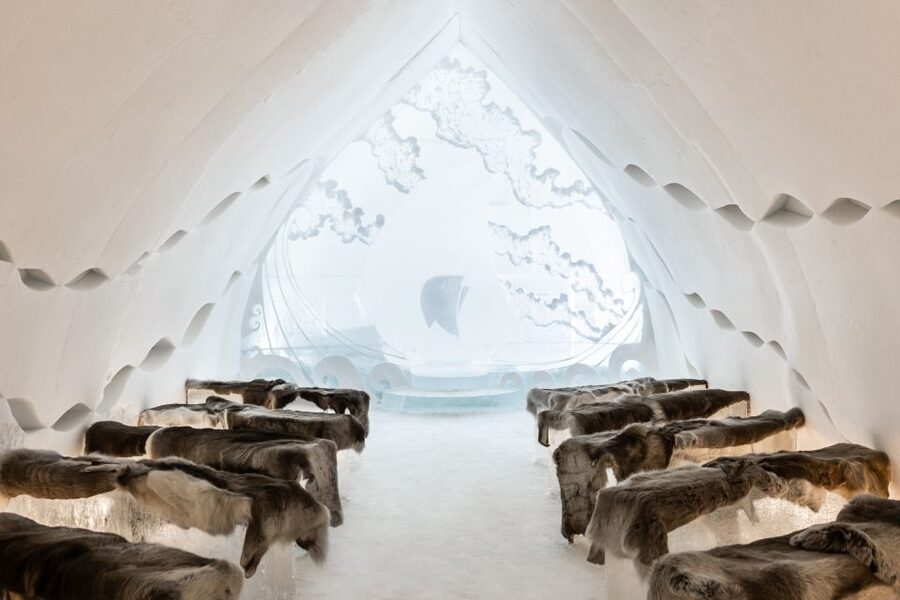 Rovaniemi: Snow Hotel Tour with Food by the Fire - Timing, clothing, and comfort