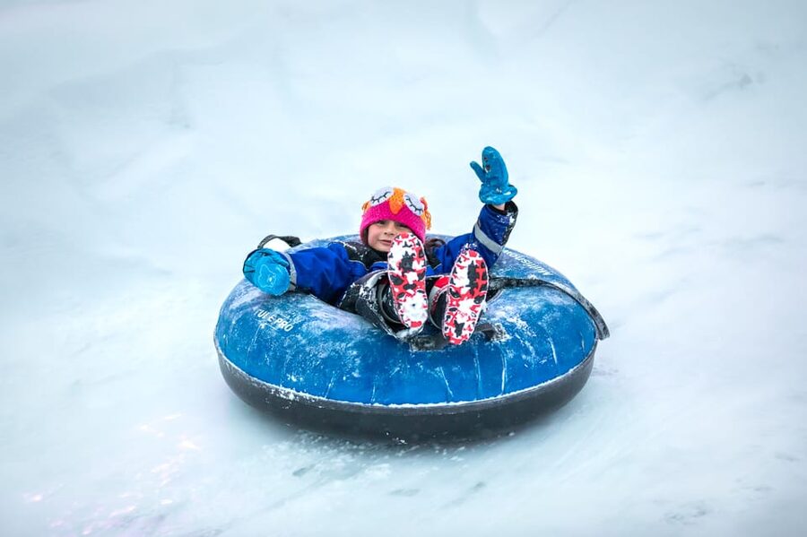 Rovaniemi: Snowman World Entrance Ticket - Snow maze, sculptures, and the ice bar