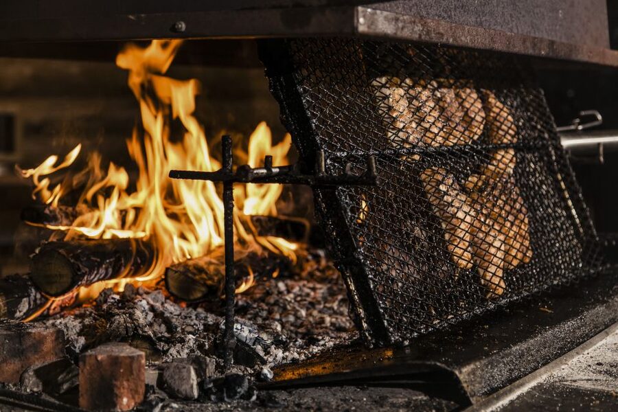Rovaniemi: Snowmobile Safari to Arctic Snow Hotel - Salmon by the Fire in a Warm Kota