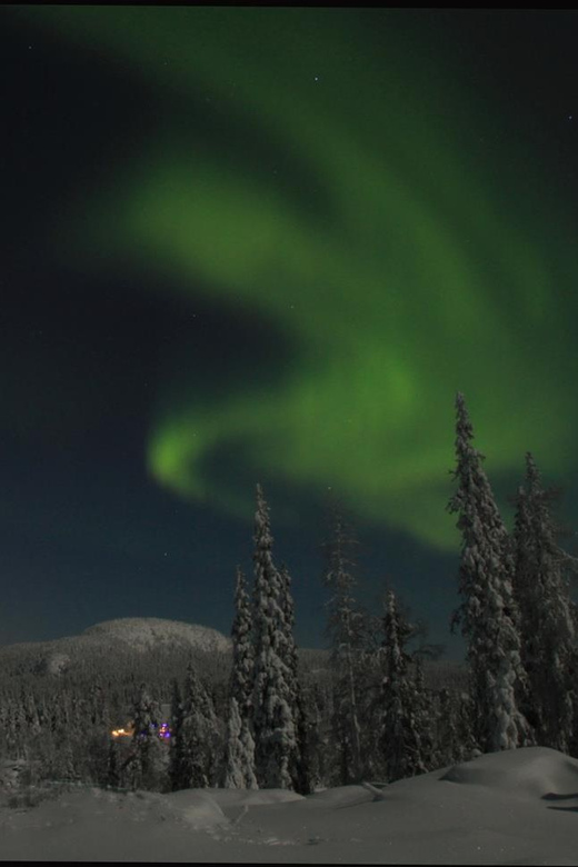 Ruka: Searching for the northern lights with snowshoes - Northern lights, stars, and the luck factor