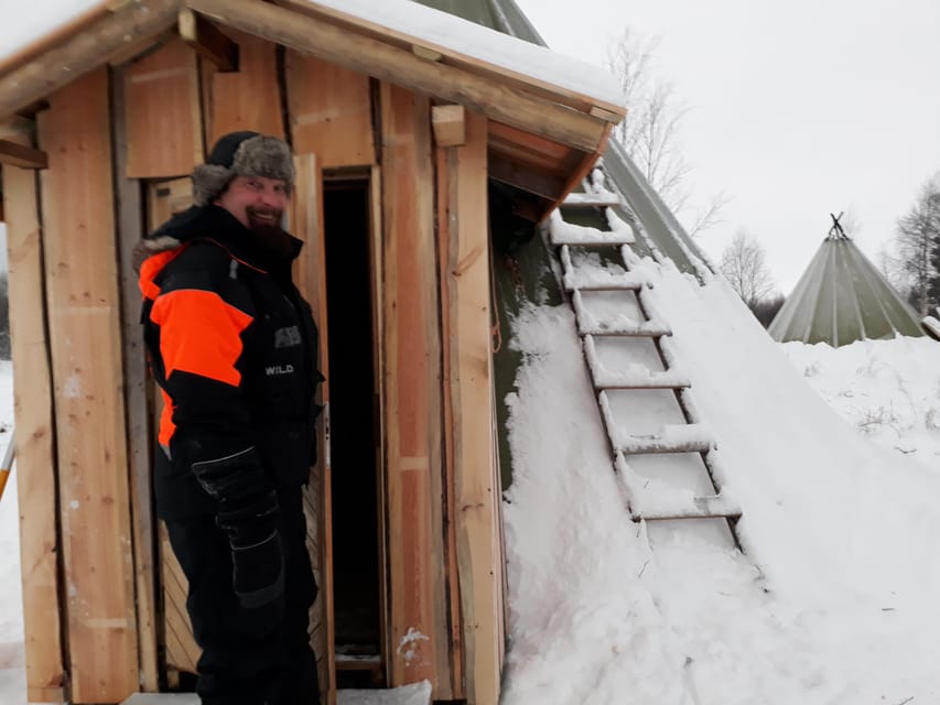 Saariselkä: Ice Fishing Tour to Lake Inari, reindeers& lunch - What the sleigh ride adds to the day