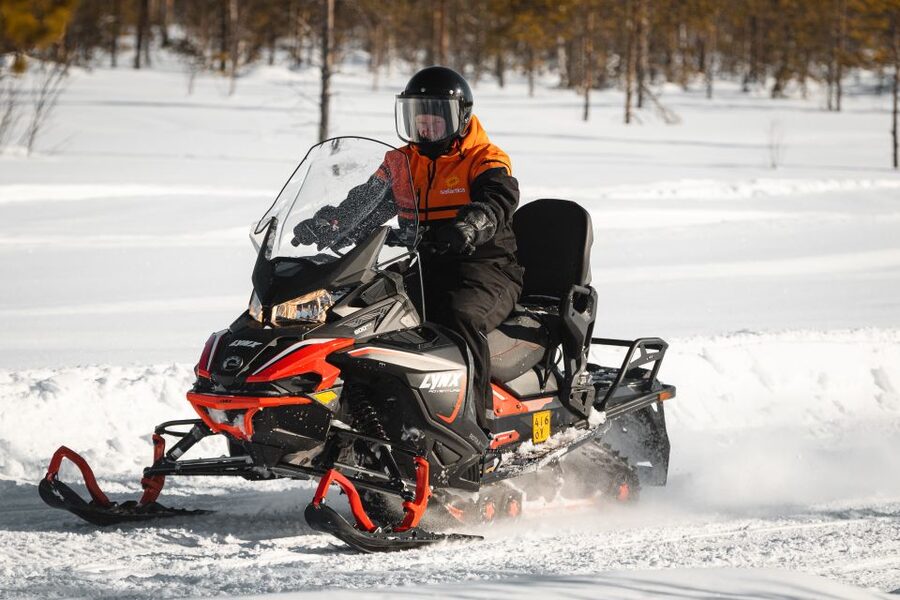 Saariselkä: Snowmobile Adventure for Adults - A hot drink in the middle of the cold