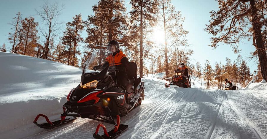 Saariselkä: Snowmobile Ride with Hot Drinks - Why this two-hour ride works for first-timers