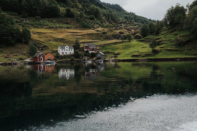 Scenic Hardangerfjord & Fyksesund RIB adventure from Norheimsund - The return across Samlafjorden