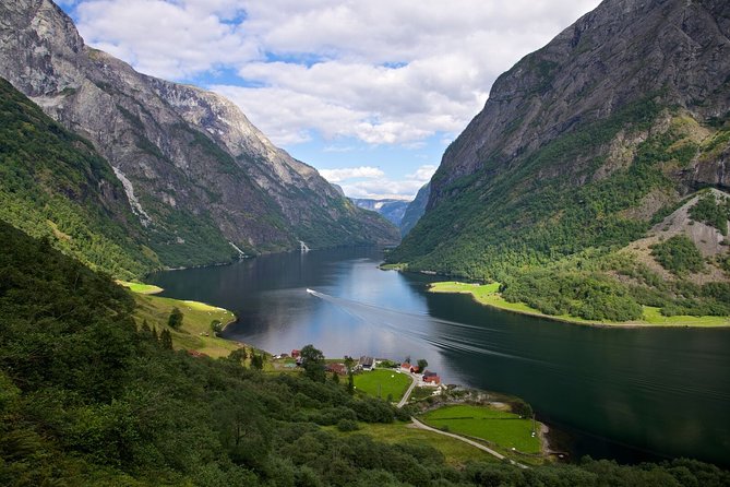Self-Guided Full Day Round-trip From Bergen - The price and what it really covers