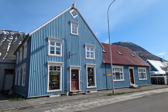 Self-Guided Tour of Ísafjörður: Art, History, and Architecture - The Fishermen’s Monument