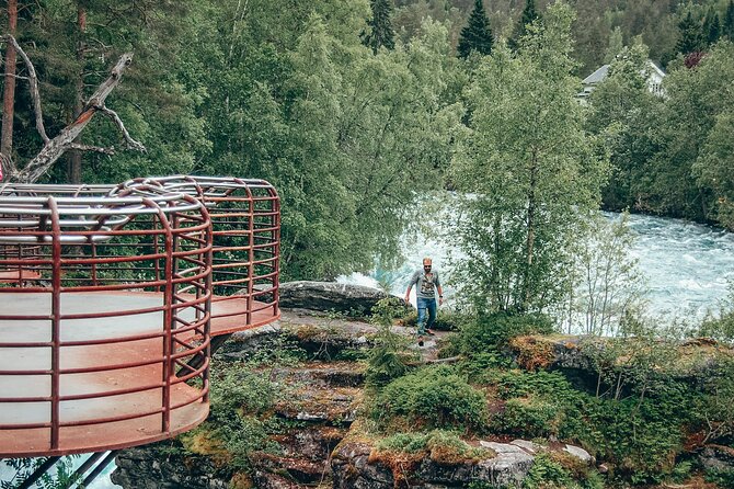 Sightseeing Tour in Trollstigen - Land of Trolls - Valldal and the gorge at Gudbrandsjuvet