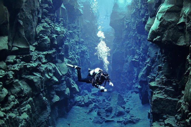 Silfra: Diving Between Tectonic Plates and Pick Up from Reykjavik - Why the Three-Person Limit Matters