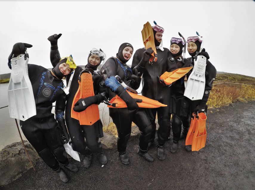 Silfra: Fissure Snorkeling Tour with Underwater Photos - The group size and guide make a difference
