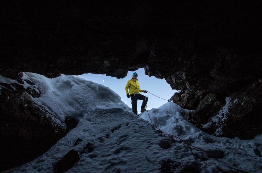 Silfra: Leidarendi Lava Caving & Snorkeling Tour with Photos - Who should book this combination