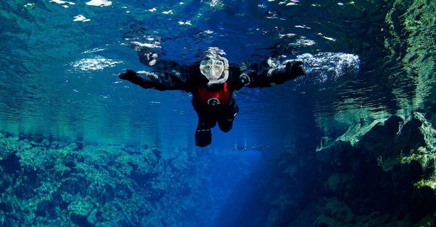 Silfra: Snorkeling Tour Between Tectonic Plates - The one-hour briefing is time well spent