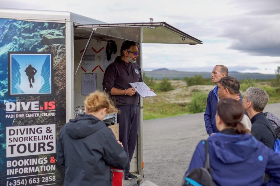 Silfra: Snorkeling Tour Between Tectonic Plates - Timing and crowds can change the feel