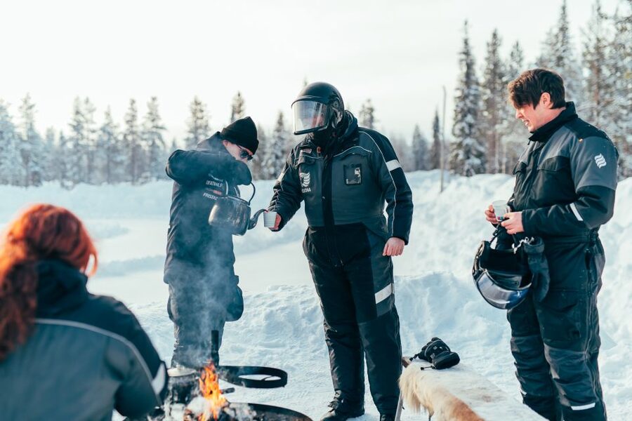 Sirkka: Levi Ice-Karting Experience with Optional Transfer - Practical cold-weather advice
