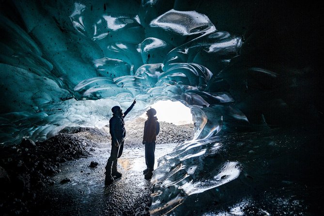 Skaftafell: Blue Ice Cave & Glacier Hike on Vatnajökull - Meeting your guide at the Skaftafell base camp