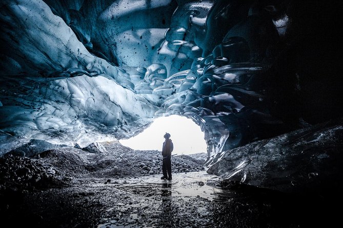 Skaftafell: Blue Ice Cave & Glacier Hike on Vatnajökull - Who should book this glacier hike
