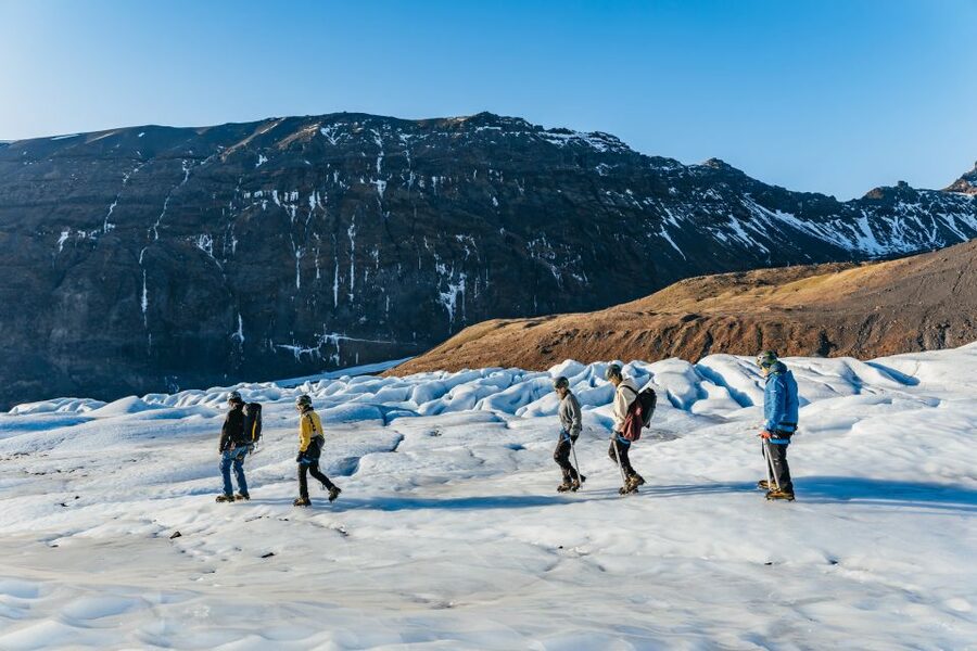 Skaftafell National Park: Falljokull Glacier Easy Hike - The 30-minute bus ride to Falljökull