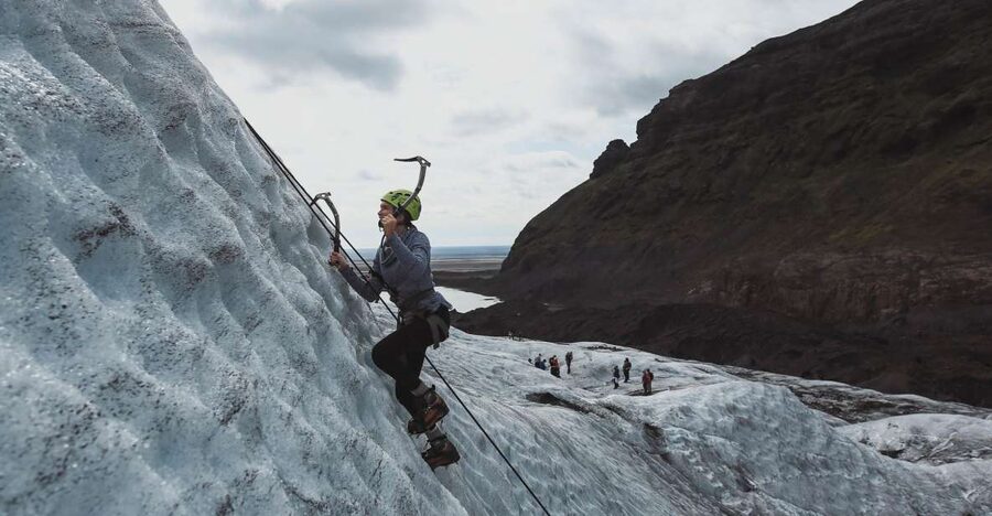 Skaftafell National Park: Falljokull Ice Climb and Hike - Meeting at Skaftafell and getting fitted out