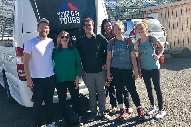 Small-group Golden Circle Classic Tour from Reykjavik - Geysir and Strokkur: A Geothermal Show With Lunch