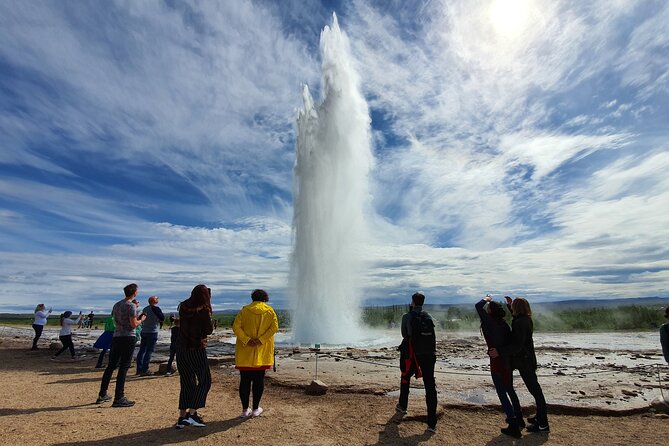 Small-Group Golden Circle, Sky Lagoon with Ticket & Kerid Crater - Who should book this tour?