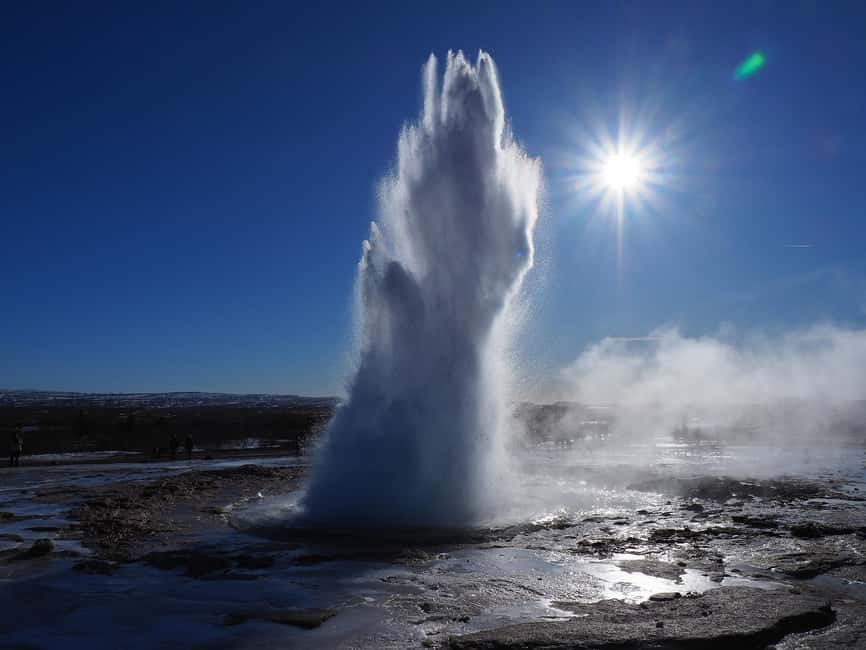 Small Group Golden Circle Tour w/ Kerid & Tomato Farm Visit - Strokkur and the hot ground at Geysir